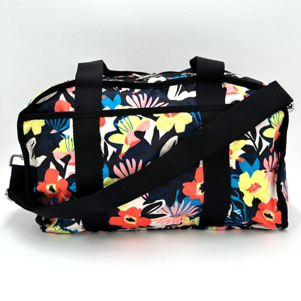 LeSportsac Candace Classic Weekend Duffle Bag in Alameda 221 NWT Floral Travel